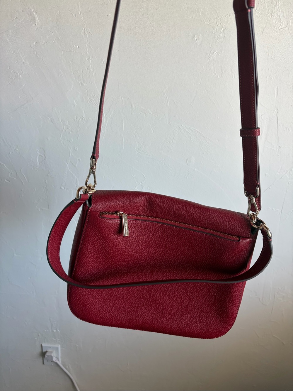 kate spade burgundy pebbled leather crossbody bag - Picture 3 of 8